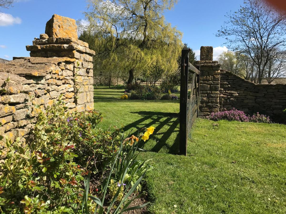 The Manor Farm Alderton * Чипенхэм